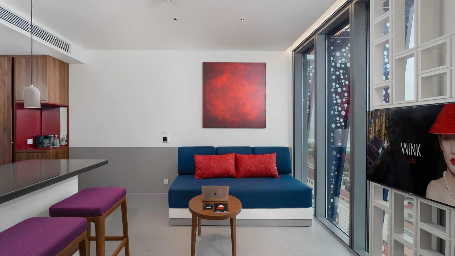 Wink Icon Hotel Danang Riverside - Luxury Suites - 24Hrs Stay & Rooftop Pool Bar Vietnam