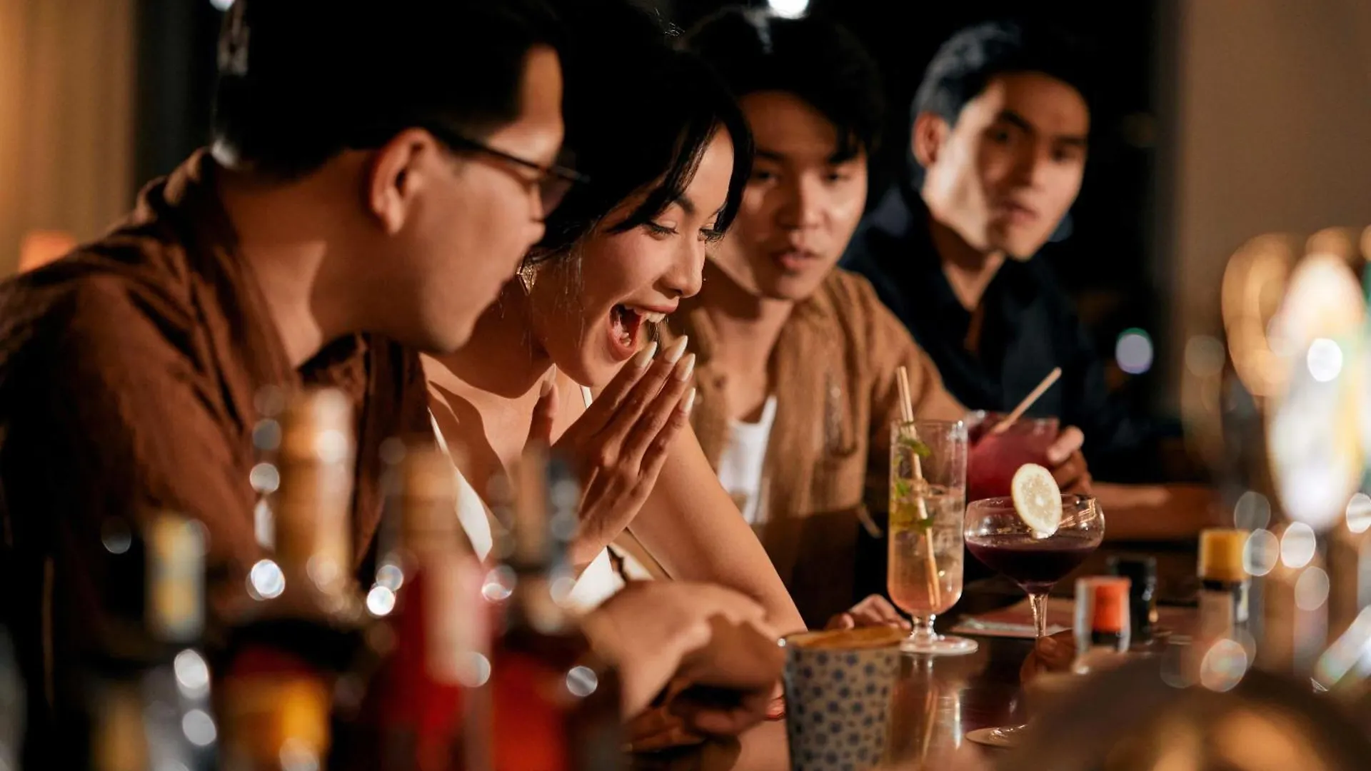 Wink Icon Hotel Danang Riverside - Luxury Suites - 24Hrs Stay & Rooftop Pool Bar