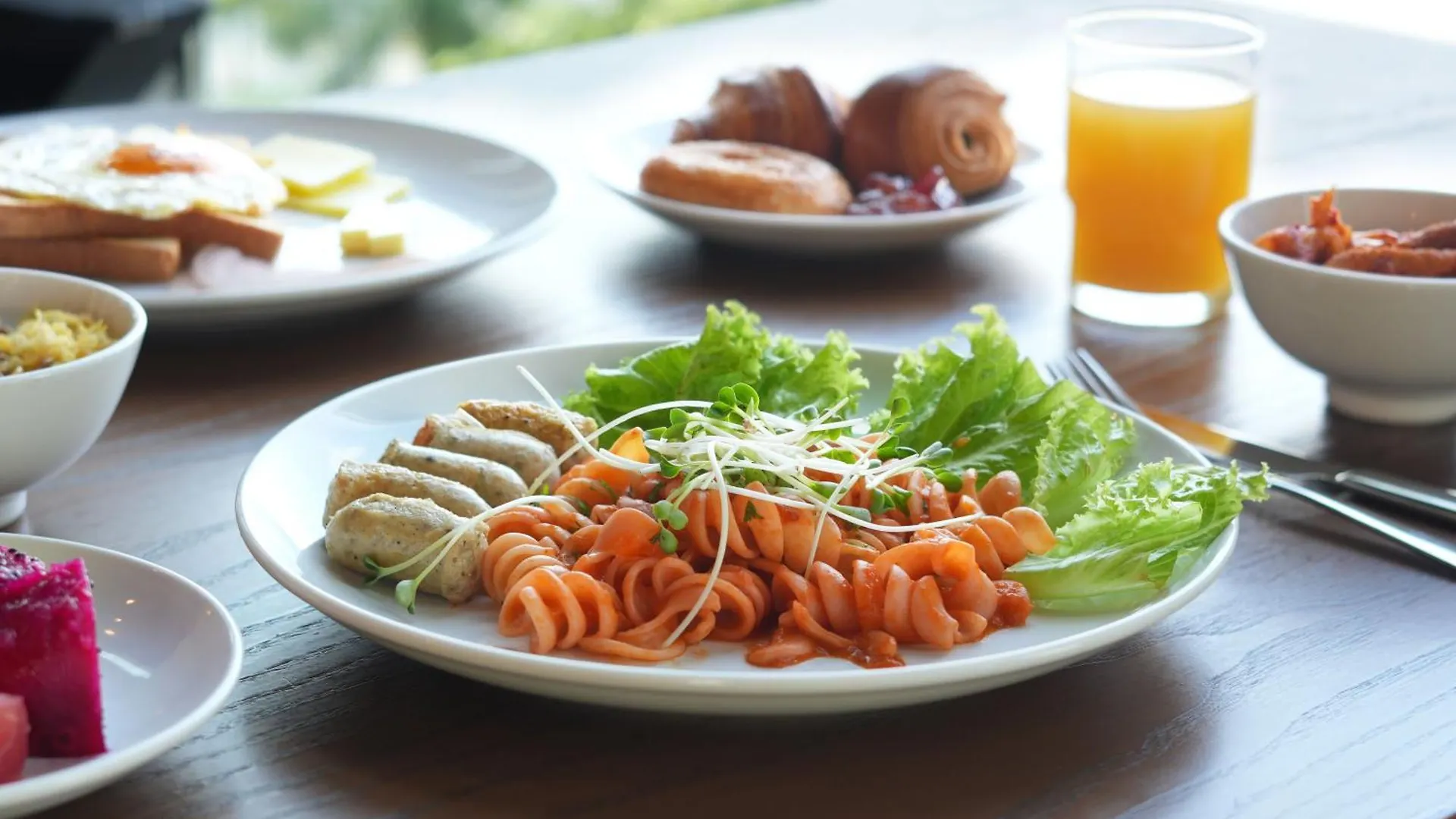 Wink Icon Hotel Danang Riverside - Luxury Suites - 24Hrs Stay & Rooftop Pool Bar